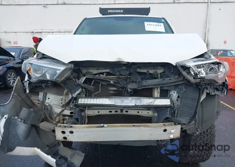 2018 Toyota 4Runner Sr5 z USA, uszkodzony, nr VIN JTEBU5JR9J5530734